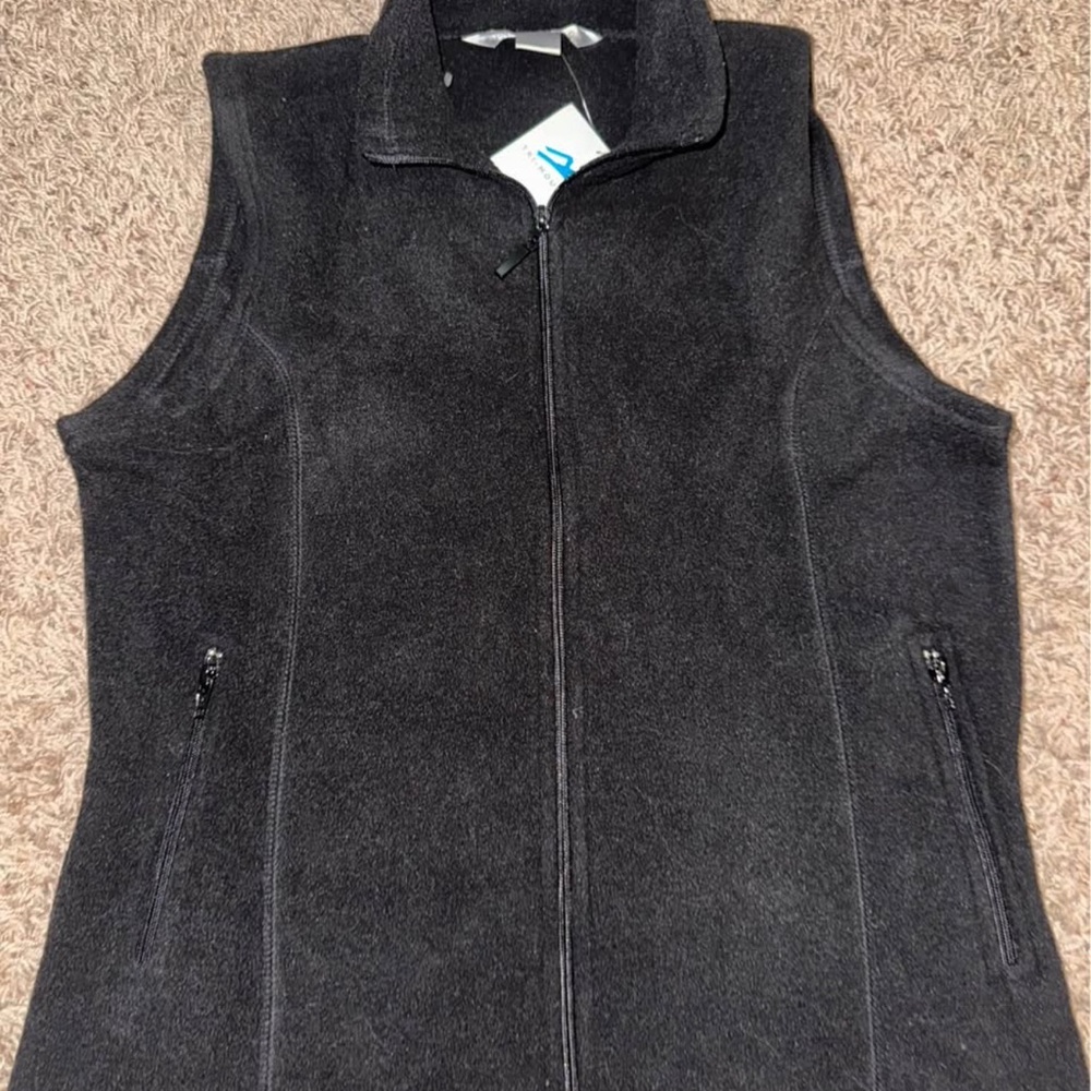 Black Zip-Up Fleece Vest